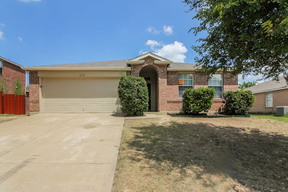 1818 Citadel Dr, Glenn Heights, TX 75154 Home for Rent 3 Beds, 2